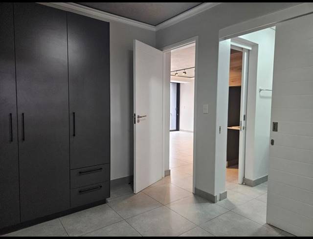 2 BEDROOM PROPERTY TO RENT IN BROOKLYN